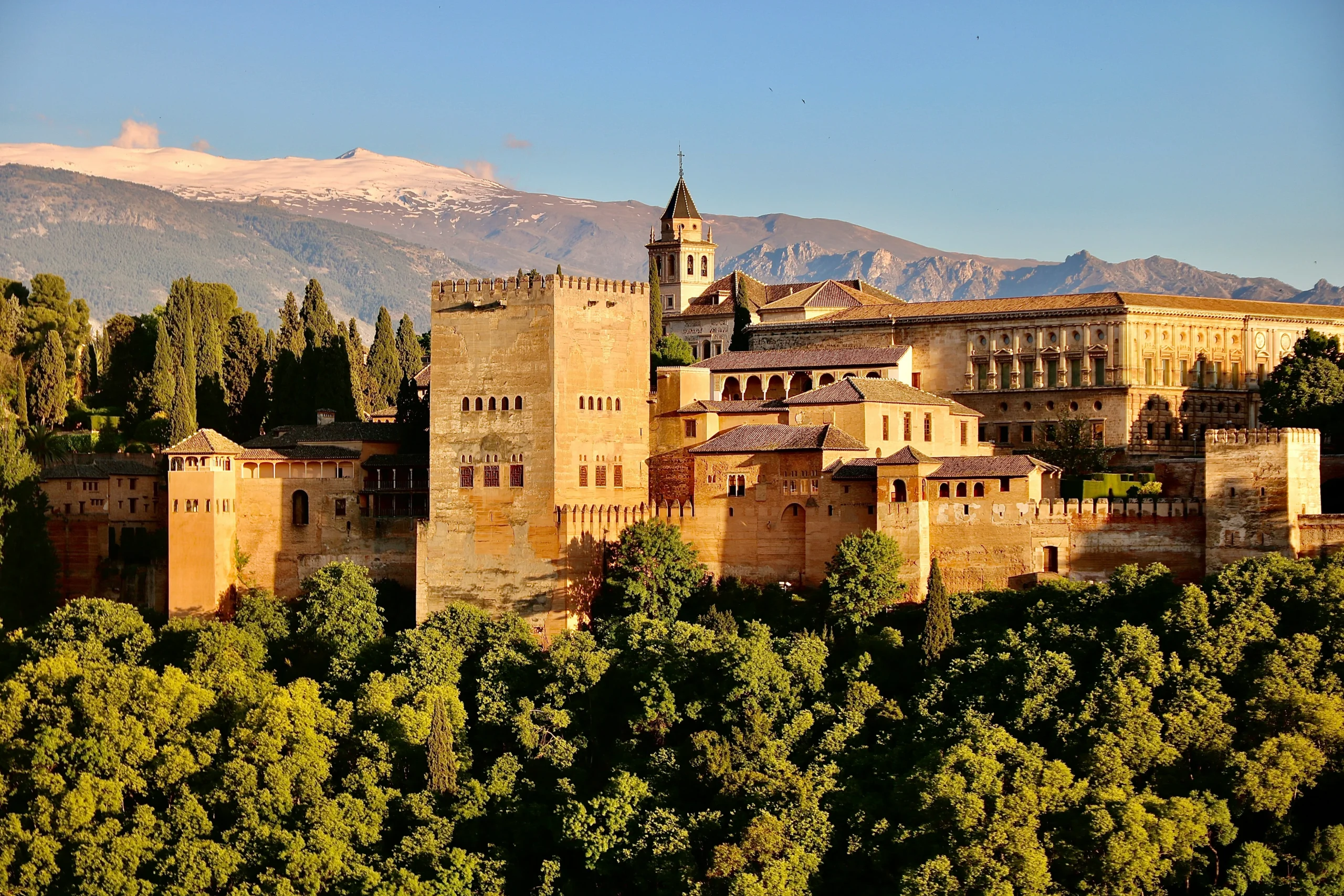 Explorando los Encantos Ocultos en un viaje a Andalucía